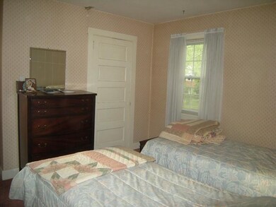 1122 Ohio Ave, Midland, PA 15059 - photo 7