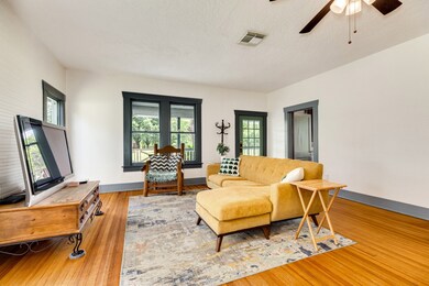 16724 Harkey Rd unit 103, Pearland, TX 77584 - photo 4