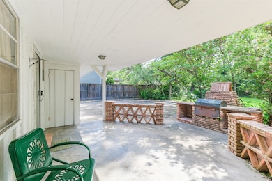 1118 Guinea Dr, Houston, TX 77055 - photo 6