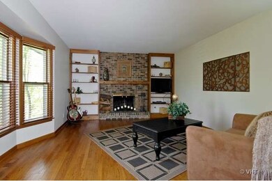 643 W Surrey Ln, Algonquin, IL 60102 - photo 6