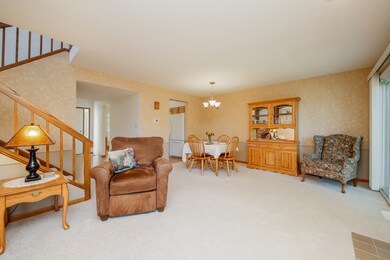 1609 Estate Cir, Naperville, IL 60565 - photo 3