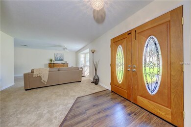 FOYER / LIVING ROOM