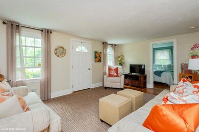 02_9BerwickRoad_1_LivingRoom_MLSuse_1500