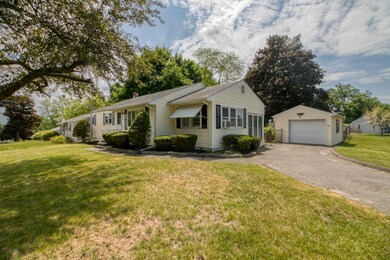 44 Edbert Dr, Holyoke, MA 01040 - photo 2