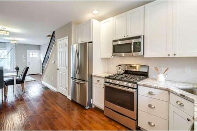 1325 S Taylor St, Philadelphia, PA 19146 - photo 3