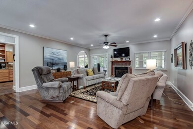 07_100 Inola Place_Living03