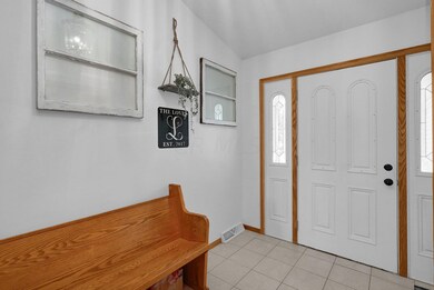 5-web-or-mls-385-spring-valley-dr