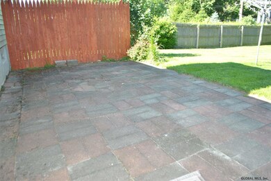 8 Swayze Dr, Latham, NY 12110 - photo 5