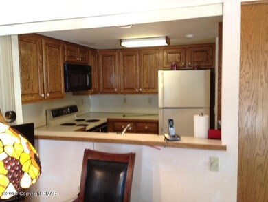 52 Village Dr, Stroudsburg, PA 18360 - photo 7