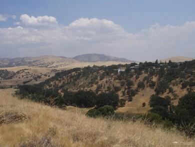 23016 Monroe Ln, Tehachapi, CA 93561 - photo 4