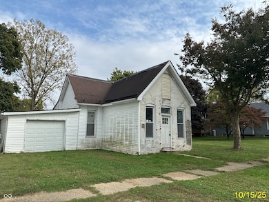 263 S Carthage Rd, Charlottesville, IN 46117 - photo 2
