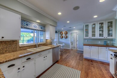 007_Kitchen and Casual Dining