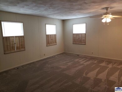 4350 E Poplar Dr unit 4, Terre Haute, IN 47803 - photo 3