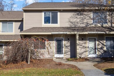 43 Overlook Dr, South Burlington, VT 05403 - photo 2