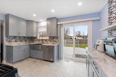 16953 88th Ct, Orland Hills, IL 60487 - photo 7