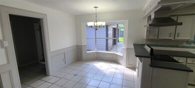 2319 Harwell Cir, Alvin, TX 77511 - photo 7