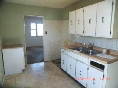 792 Taney Place, Gary, IN 46404 - photo 4