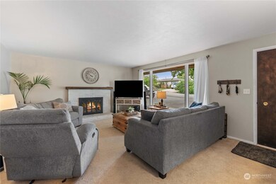 1801 4th St NE, East Wenatchee, WA 98802 - photo 4