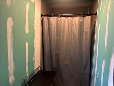 4501 W Grando Circle Dr, Robstown, TX 78380 - photo 6