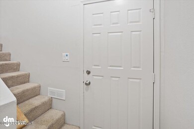 04-Front Entry_IMG_4857