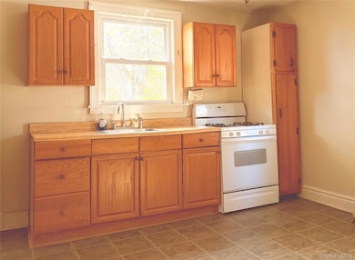 7 Hudson Ave unit 2, Stony Point, NY 10980 - photo 2