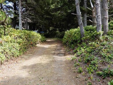 1523 SW Dune Ave, Lincoln City, OR 97367 - photo 3