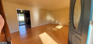 4214 Middle Ridge Dr, Fairfax, VA 22033 - photo 6