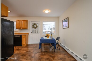 dining_84th Ave