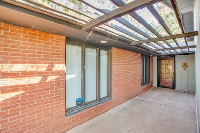 531 N Imo Rd, Enid, OK 73703 - photo 2