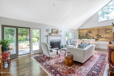 523 W Lyon Farm Dr, Greenwich, CT 06831 - photo 4