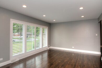 465 W Fremont Ave, Elmhurst, IL 60126 - photo 3