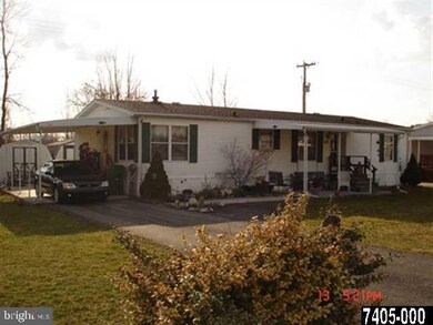 235 Pegram St, Gettysburg, PA 17325 - photo 3