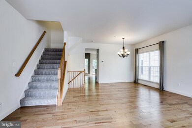 8207 Shooting Star Ln, Laurel, MD 20724 - photo 5