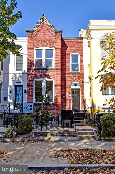 29 Q St NW, Washington, DC 20001 - photo 2