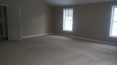 92 Barbara Ln, Hudson, NH 03051 - photo 7