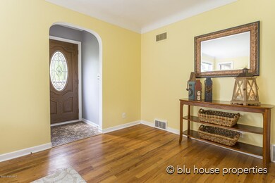 645 Broadview St SE_12