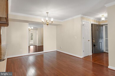 11021 Folksie Ct unit 201, Manassas, VA 20109 - photo 7