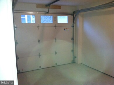 271 Grape St, Philadelphia, PA 19128 - photo 6