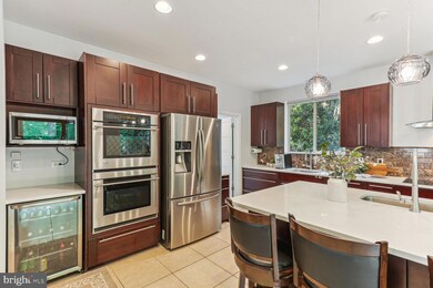 11601 Maddox Ct, North Potomac, MD 20878 - photo 5