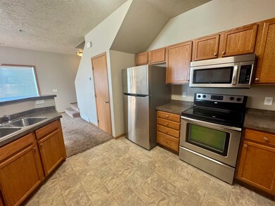 1339 34th Ave SE, Minot, ND 58701 - photo 7