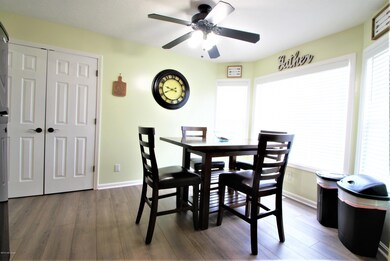 531 Helmwood Cir, Mount Washington, KY 40047 - photo 7