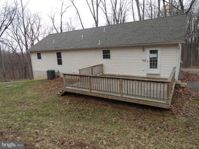 218 Oakridge Dr, Harpers Ferry, WV 25425 - photo 2