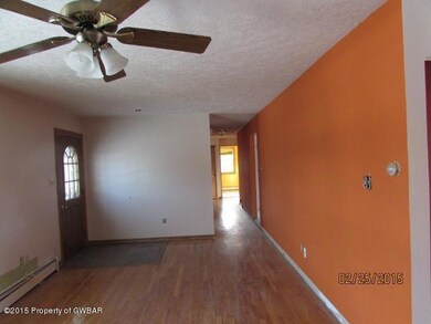 112 Hilltop Rd, Hazleton, PA 18201 - photo 7
