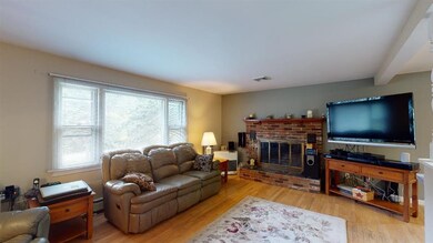 97 Huntington Acres, Richmond, VT 05477 - photo 2