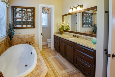2720 Fountainhead Way Mount-large-018-21