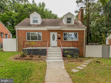 5613 Monroe St, Hyattsville, MD 20784 - photo 2