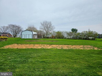 12270 Malissa Dr, Greencastle, PA 17225 - photo 3