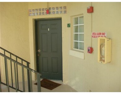 18340 NW 68th Ave unit 5-I, Hialeah, FL 33015 - photo 4