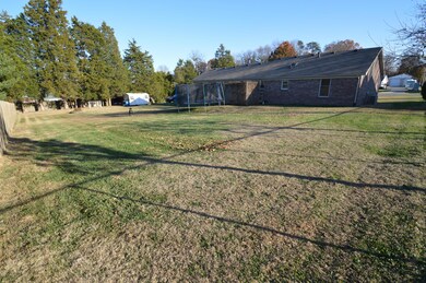 296 Brian Dr, Shepherdsville, KY 40165 - photo 4