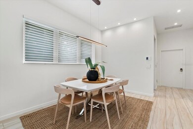 2814 W Tamiami Cir, Sarasota, FL 34234 - photo 6